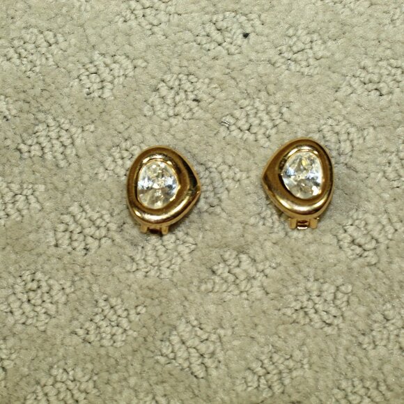 Christian Dior Gold Tone Big Rhinestone Crystal Clip On Earrings - Picture 1 of 4